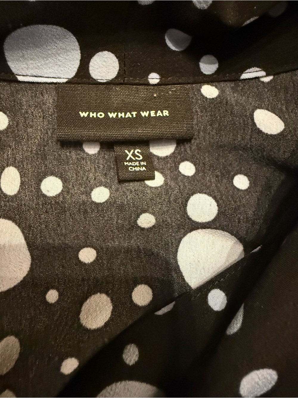 Who What Wear Black And Blue Polka Dot Tie Neck Ruffle Shift Dress - Picture 4 of 4